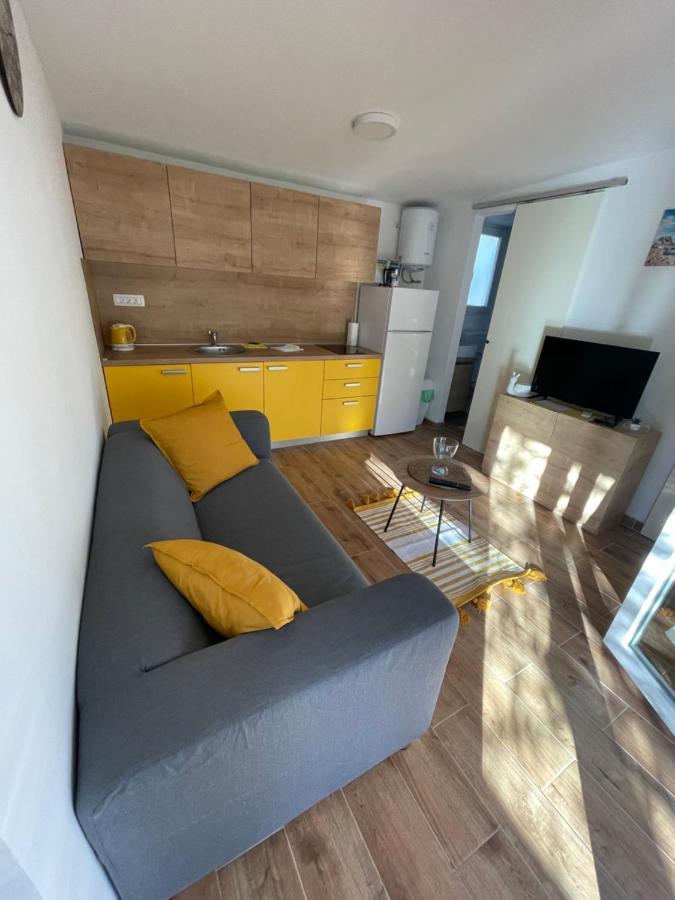 Kamp Karla&Bruno Hotel Sveti Filip i Jakov Bagian luar foto